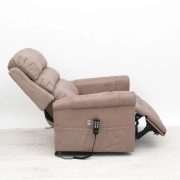 Kényelmes fotel - felállást segítő fotel - kétmotoros (független lábtartó és háttámla mozgatás) - bézs Microfiber kárpittal raktárról - Soddy