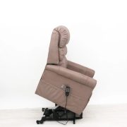 Felállást segítő fotel - kétmotoros (független lábtartó és háttámla mozgatás) - bézs Microfiber kárpittal raktárról - Soddy