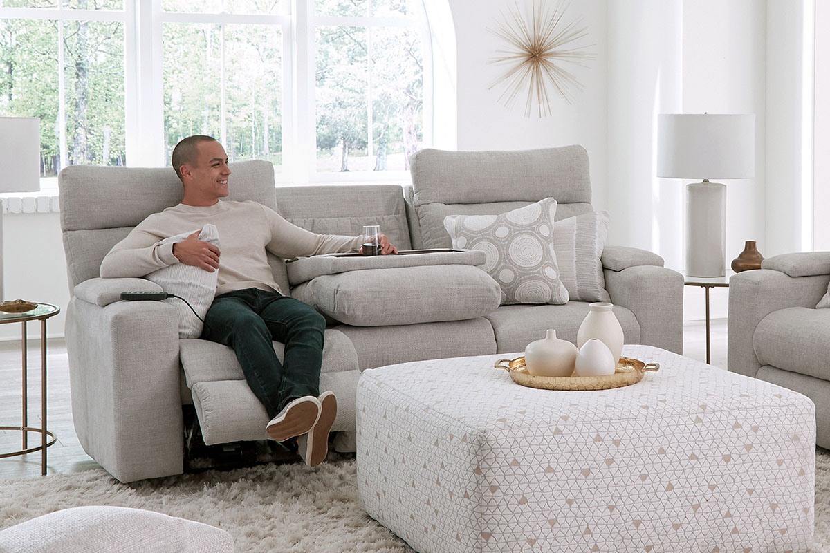 3 személyes kanapé lehajtható középső háttámlával